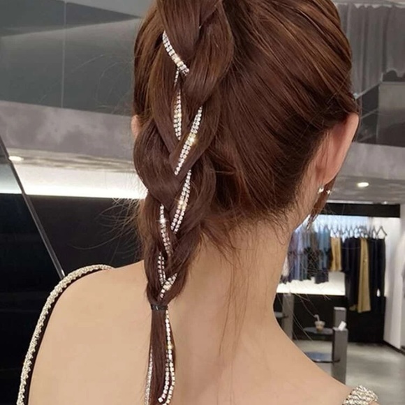 Last! Rhinestone bling clip in hair extension - Picture 2 of 6